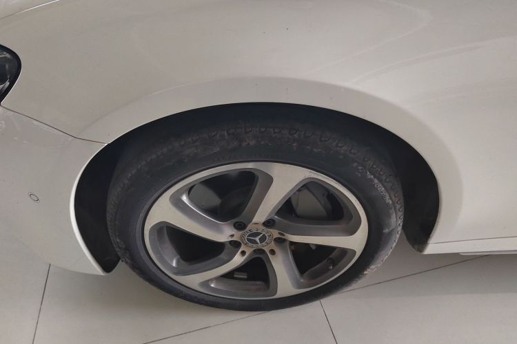 奔驰E级 2019款 改款 E 300 L 运动时尚型车身外观6002