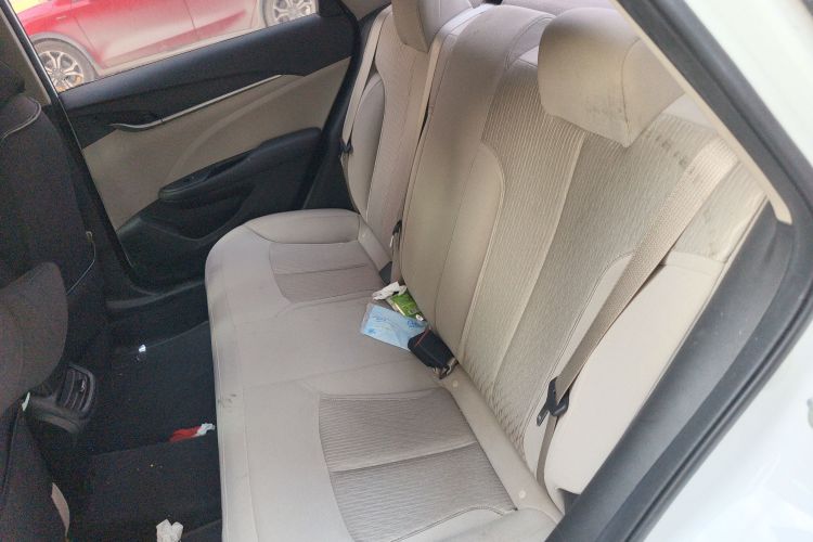 别克 英朗 2019款 15T 双离合进取型 国VI中控内饰21