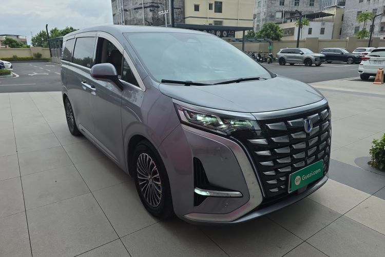 腾势D9 2022款 DM-i 970 四驱旗舰型车身外观3