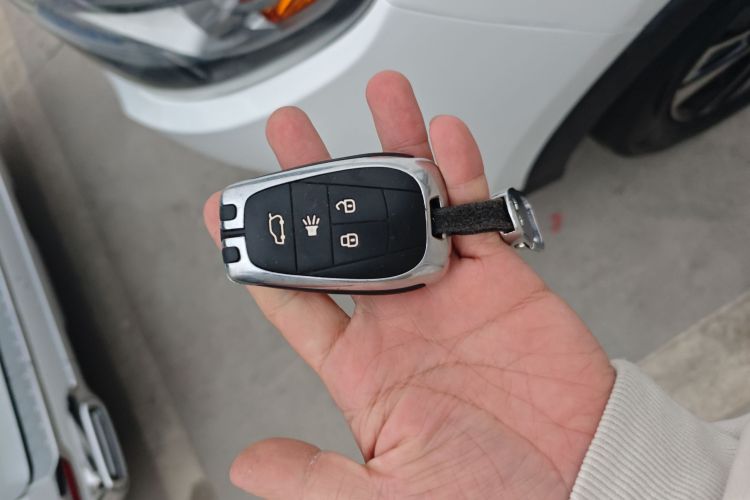 东南DX7 2018款 1.5T 自动荣耀版中控内饰11