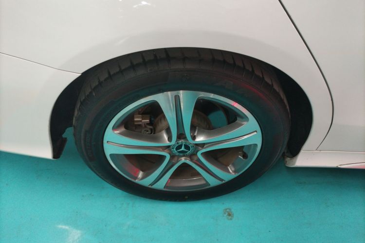 奔驰C级 2019款 C 260 L 运动版车身外观6008