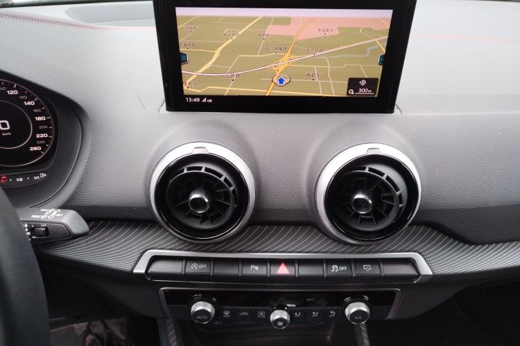 奥迪Q2L 2023款 35TFSI 豪华动感型中控内饰16