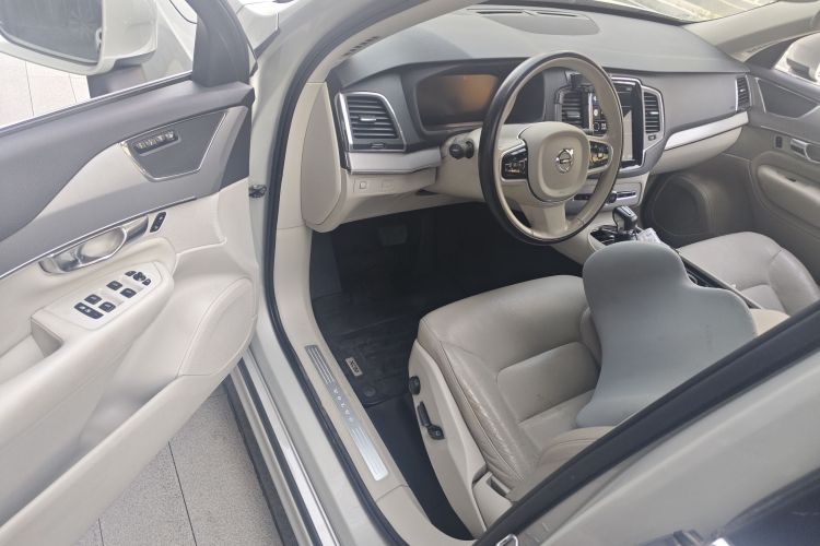 沃尔沃XC90 2020款 T5 智行豪华版 7座中控内饰20