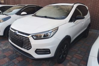 比亚迪 元新能源 2018款 EV360 智联炫酷型