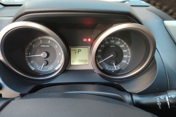 丰田 普拉多 2016款 2.7L 自动标准版中控内饰14