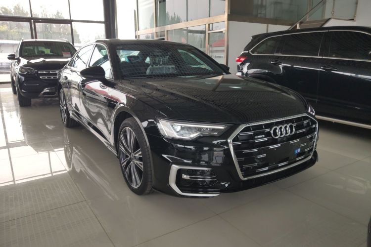 奥迪A6L 2025款 改款 45 TFSI quattro 臻选动感型车身外观3