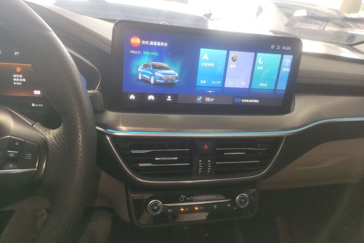 福特 福克斯 2021款 三厢 EcoBoost 180 自动锋潮型中控内饰16