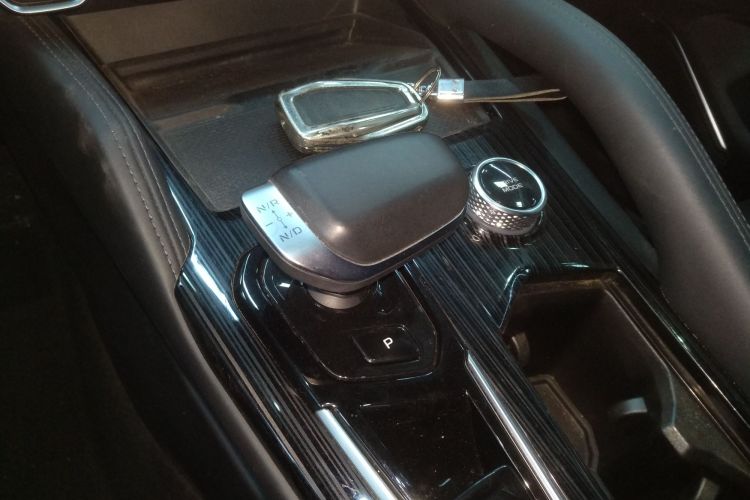 吉利汽车 星越L 2023款 2.0TD 高功自动两驱旗舰型局部细节18