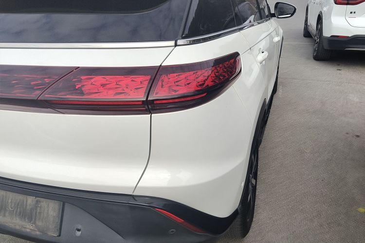 小鹏G3 2019款 智享版车身外观9