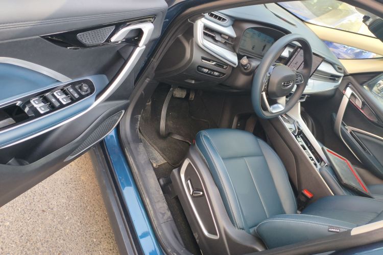 吉利汽车 2023款 嘉际L 1.5TD DCT豪华型中控内饰20