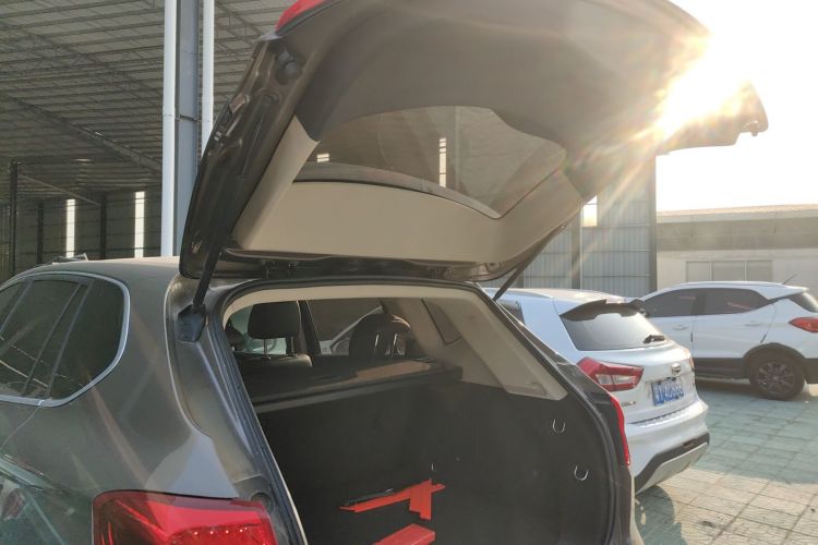 别克 昂科威 2017款 20T 两驱技术型机舱底盘23