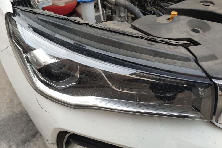 吉利汽车 帝豪 2023款 第4代冠军版 1.5L 手动豪华型车身外观8