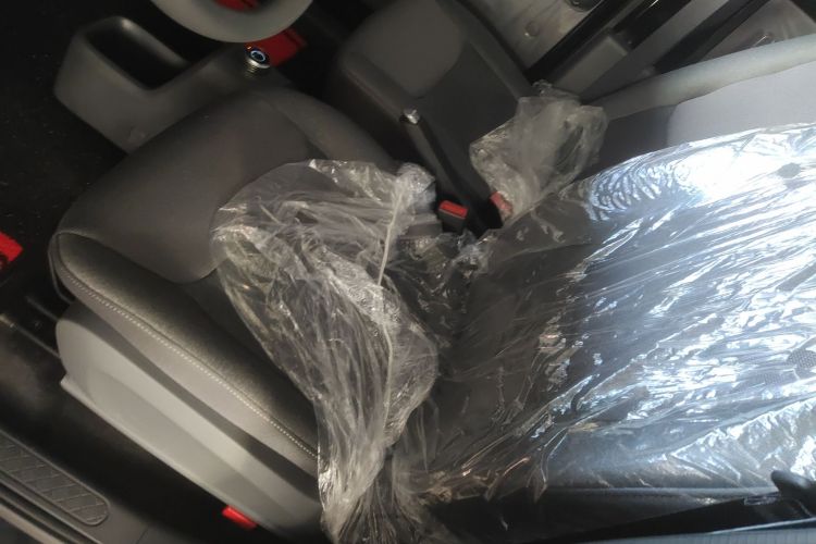 五菱汽车 五菱之光新能源 2025款 201km 舒适型中控内饰19