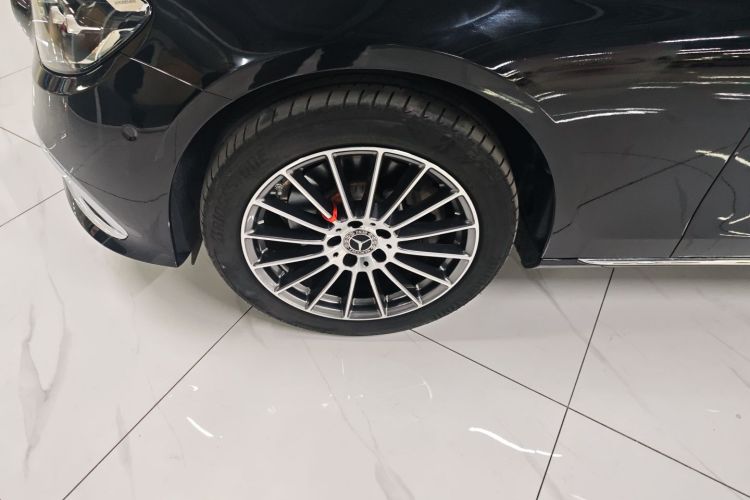 奔驰E级 2023款 E 260 L车身外观6007