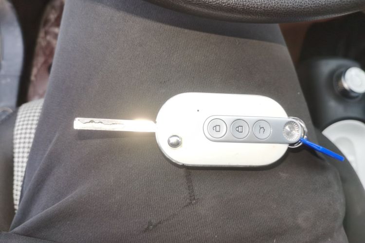 五菱汽车 宏光MINIEV 2024款 第三代 215km 进阶版中控内饰11