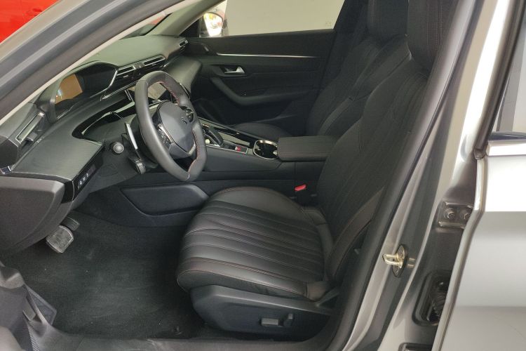 标致508L新能源 2021款 1.6T 插混科技版中控内饰19