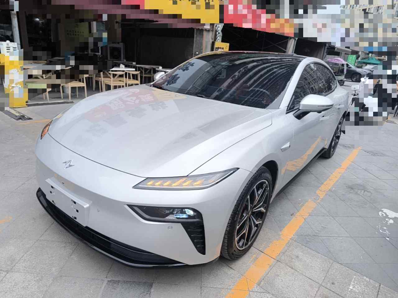 东风奕派 eπ007 2025款 纯电 565四驱Max领航版(2)