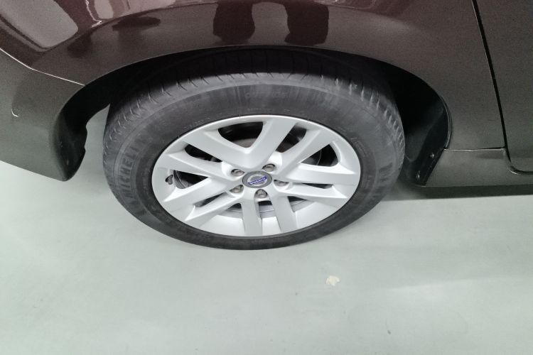 沃尔沃S60 2018款 S60L T3 智进版车身外观6008