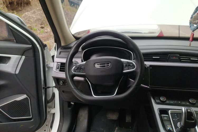 吉利汽车 博越 2021款 百万款 1.8TD DCT两驱舒适型中控内饰13