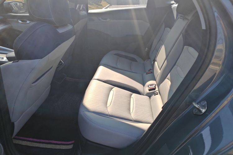 吉利汽车 星瑞 2021款 改款 2.0TD 尊贵型中控内饰21