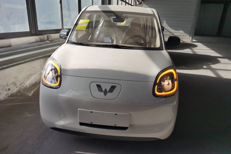 五菱汽车 宏光MINIEV 2025款 四门版 进阶款车身外观2