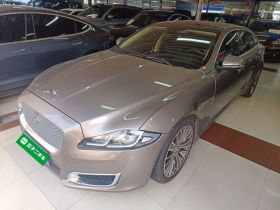 捷豹XJ 2016款 XJL 3.0 SC 两驱典雅商务版