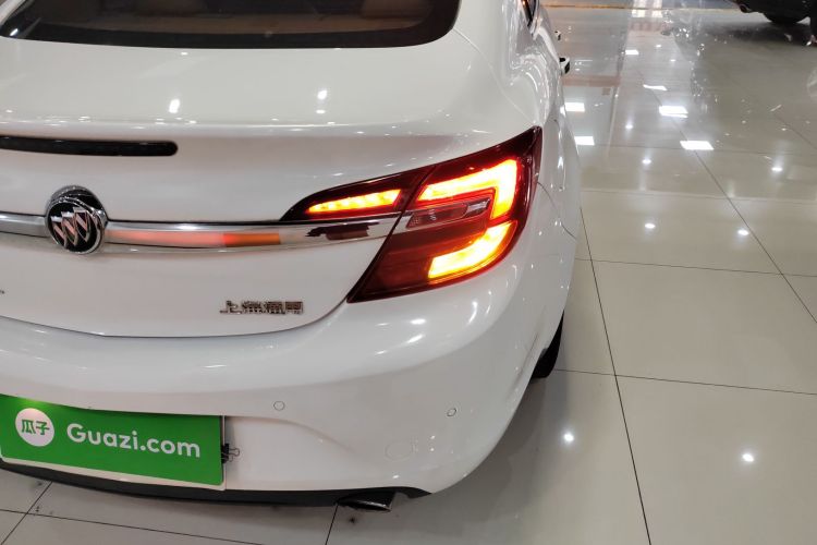 别克 君威 2014款 2.0L 精英时尚型车身外观9