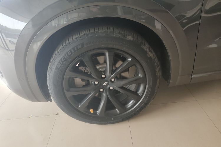 理想汽车 理想ONE 2021款 增程6座版车身外观6007