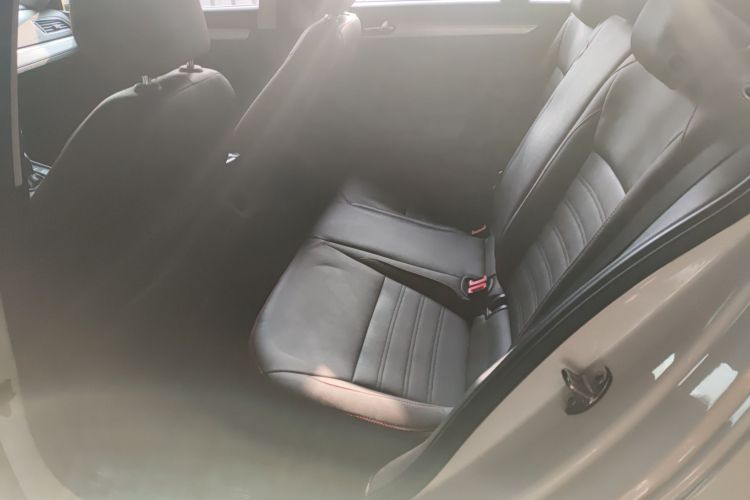 大众 凌渡 2017款 230TSI 手动风尚版中控内饰7004