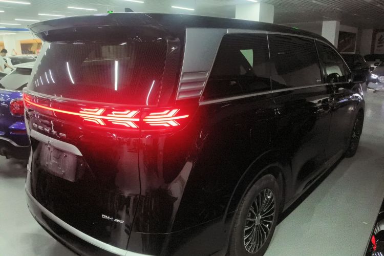 腾势D9 2024款 DM-i 980 四驱旗舰型车身外观6005