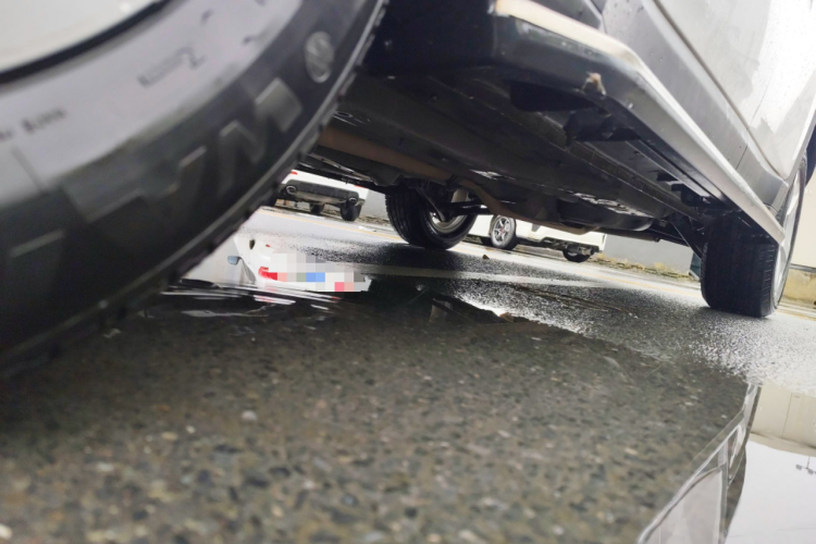 Jeep 指南者 2019款 220T 自动家享炫酷版局部细节9004