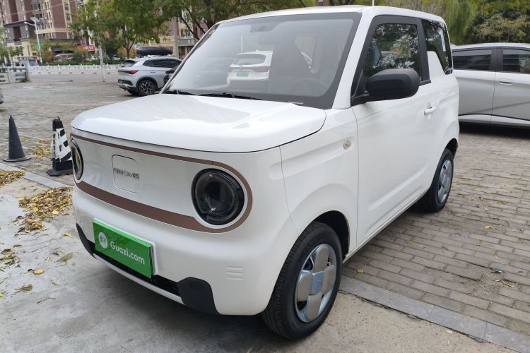 吉利银河 2023款 熊猫mini 120km 亚运熊车身外观1
