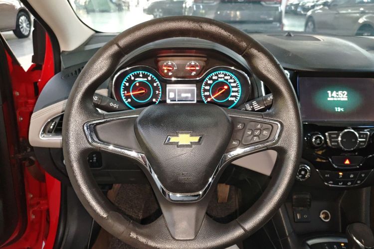 雪佛兰 科鲁兹 2015款 1.5L 自动豪华版中控内饰13