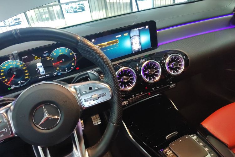 奔驰CLA AMG 2021款 AMG CLA 35 4MATIC中控内饰18