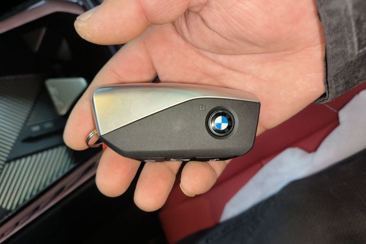 宝马X3 2025款 xDrive30L 领先型 M运动套装中控内饰11