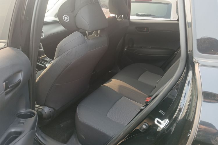 丰田 锋兰达 2023款 2.0L CVT精英版中控内饰7004