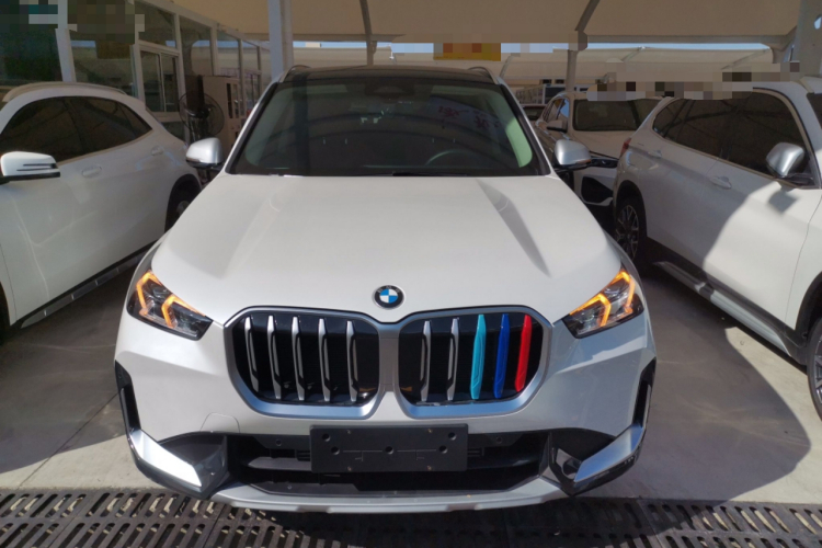 宝马X1 2023款 sDrive25Li X设计套装车身外观2