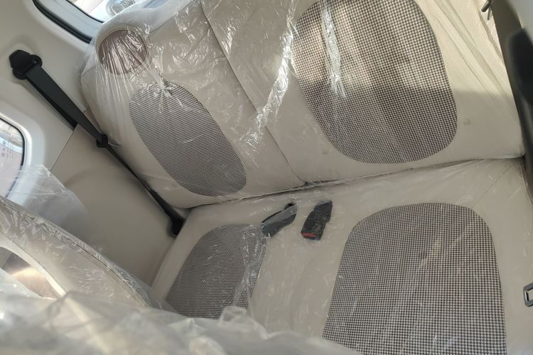 奔腾小马 2026款 222km 萌趣马 Plus中控内饰21