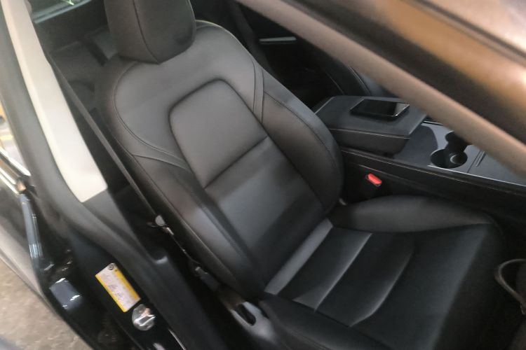 特斯拉 Model Y 2024款 后轮驱动版中控内饰41
