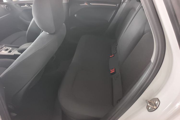 奥迪A3 2019款 Sportback 35 TFSI 进取型 国VI中控内饰7004