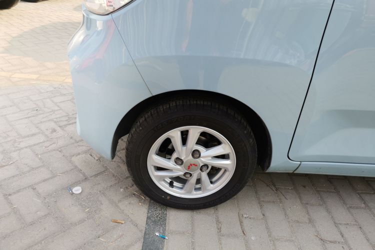 五菱汽车 宏光MINIEV 2022款 自在款 磷酸铁锂车身外观6007