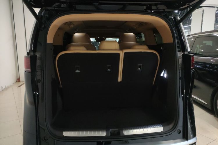 腾势D9 2025款 DM-i 智驾版 1020 四驱旗舰型局部细节23