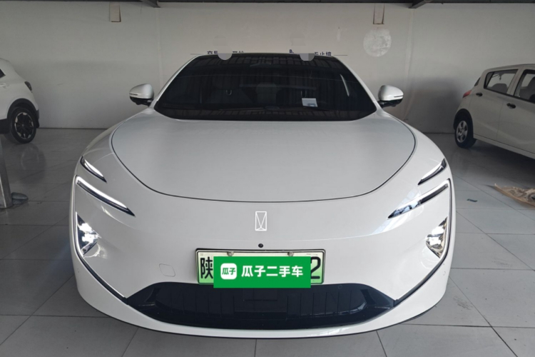 阿维塔12 2024款 700 三激光后驱智享版车身外观2