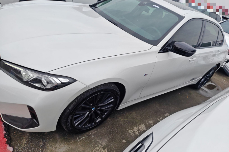 宝马3系 2023款 325Li M运动曜夜套装车身外观4