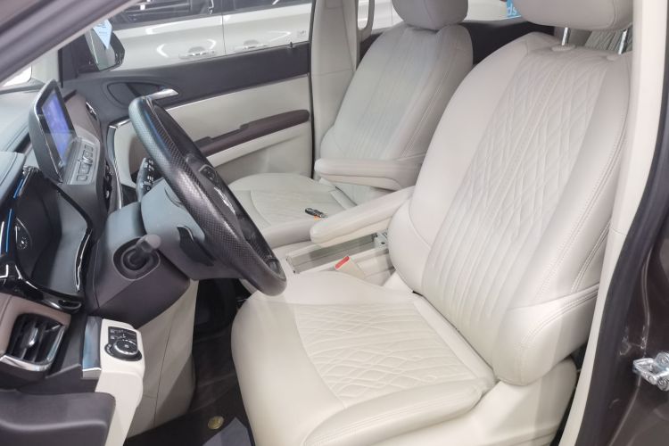 别克GL8 2022款 陆上公务舱 652T 舒适型局部细节19