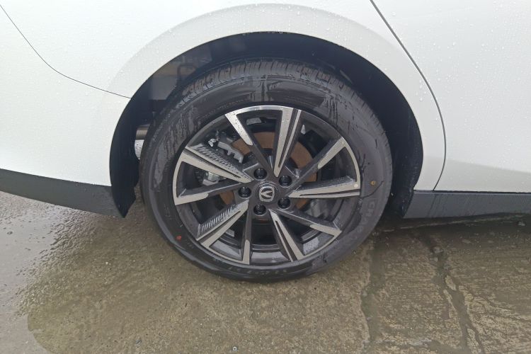 长安 逸动 2025款 蓝鲸 1.5T 500Bar尊贵型车身外观6008