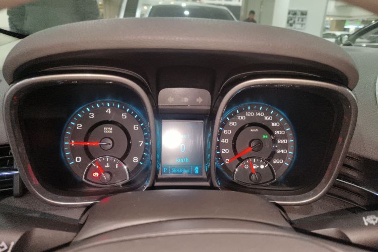 雪佛兰 迈锐宝 2014款 2.0L 自动舒适版中控内饰14