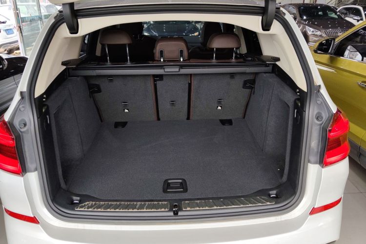 宝马X3 2021款 xDrive28i M运动套装机舱底盘23