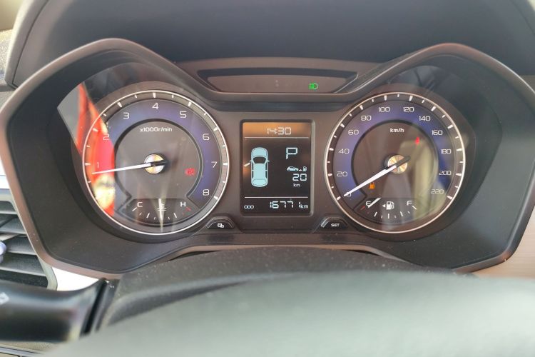 吉利汽车 远景X3 2020款 1.5L CVT尊贵型中控内饰14