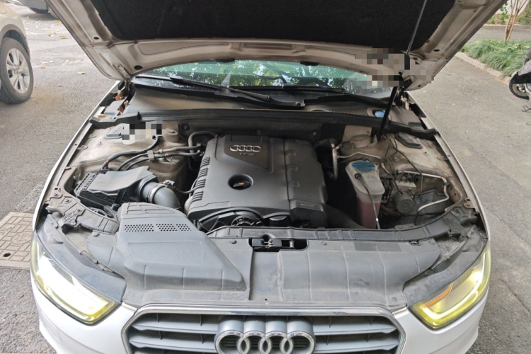奥迪A4L 2013款 35 TFSI 自动技术型局部细节24